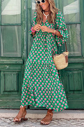 Vestido midi escalonado con mangas abullonadas de Fabulous Time